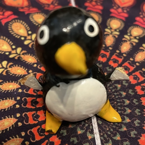 Nodding animals penguin,  doesn’t include turkey turtle, dinosaur bright colours - Picture 3 of 8